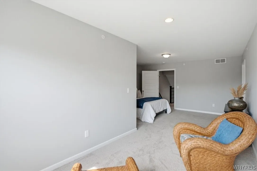 101 California Drive B, Amherst, New York 14221, Amherst, New York 14221, 2 Bedrooms Bedrooms, 7 Rooms Rooms,2 BathroomsBathrooms,Residential,For Sale,101 California Drive B, Amherst, New York 14221,0,B1691718