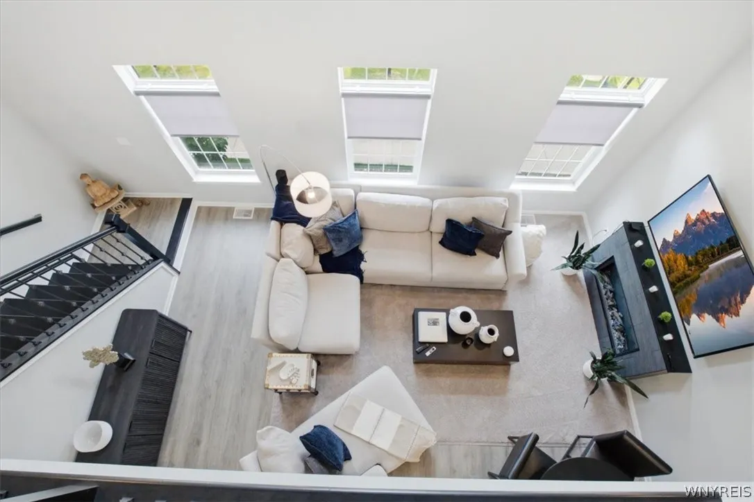 101 California Drive B, Amherst, New York 14221, Amherst, New York 14221, 2 Bedrooms Bedrooms, 7 Rooms Rooms,2 BathroomsBathrooms,Residential,For Sale,101 California Drive B, Amherst, New York 14221,0,B1691718