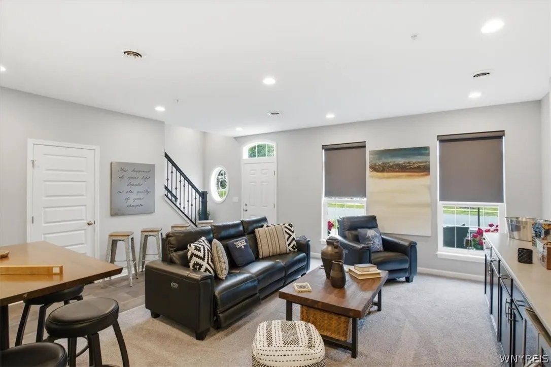 101 California Drive B, Amherst, New York 14221, Amherst, New York 14221, 2 Bedrooms Bedrooms, 7 Rooms Rooms,2 BathroomsBathrooms,Residential,For Sale,101 California Drive B, Amherst, New York 14221,0,B1691718