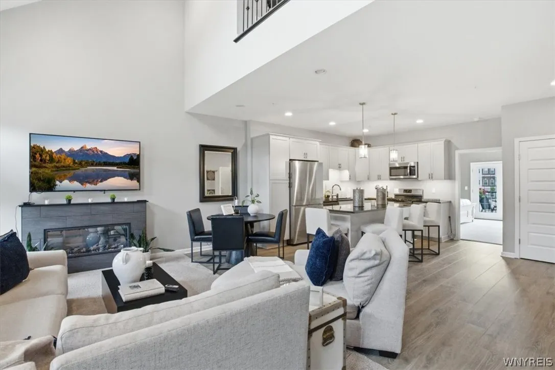 101 California Drive B, Amherst, New York 14221, Amherst, New York 14221, 2 Bedrooms Bedrooms, 7 Rooms Rooms,2 BathroomsBathrooms,Residential,For Sale,101 California Drive B, Amherst, New York 14221,0,B1691718