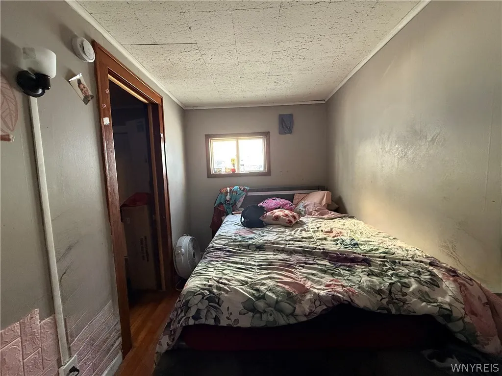 303 Skillen Street, Buffalo, New York 14207, Buffalo, New York 14207, 5 Bedrooms Bedrooms, ,2 BathroomsBathrooms,Residential,For Sale,303 Skillen Street, Buffalo, New York 14207,0,B1694095