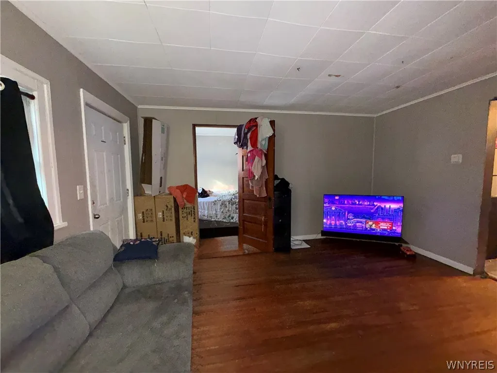 303 Skillen Street, Buffalo, New York 14207, Buffalo, New York 14207, 5 Bedrooms Bedrooms, ,2 BathroomsBathrooms,Residential,For Sale,303 Skillen Street, Buffalo, New York 14207,0,B1694095