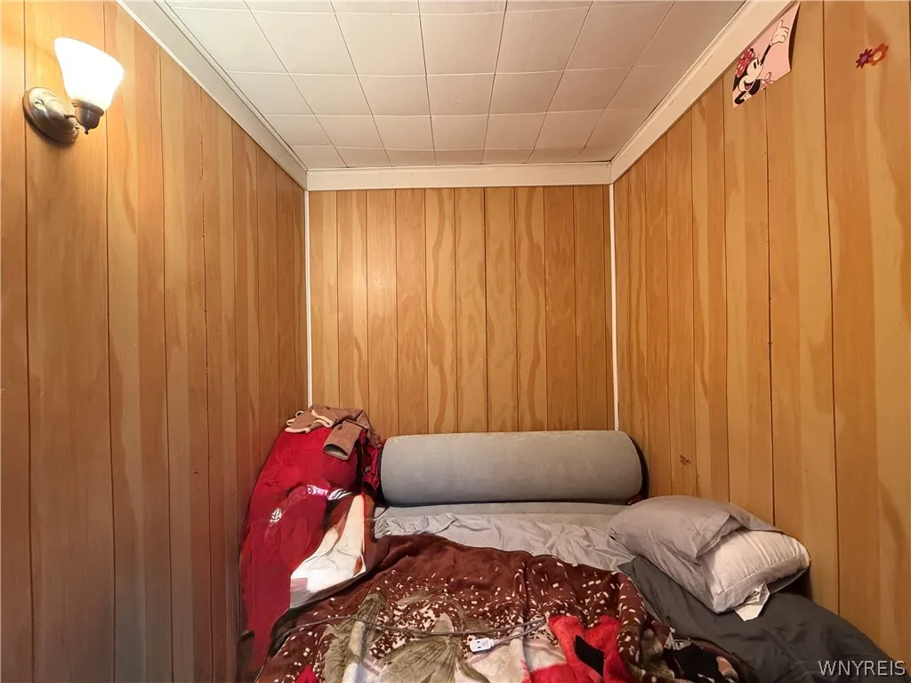 303 Skillen Street, Buffalo, New York 14207, Buffalo, New York 14207, 5 Bedrooms Bedrooms, ,2 BathroomsBathrooms,Residential,For Sale,303 Skillen Street, Buffalo, New York 14207,0,B1694095