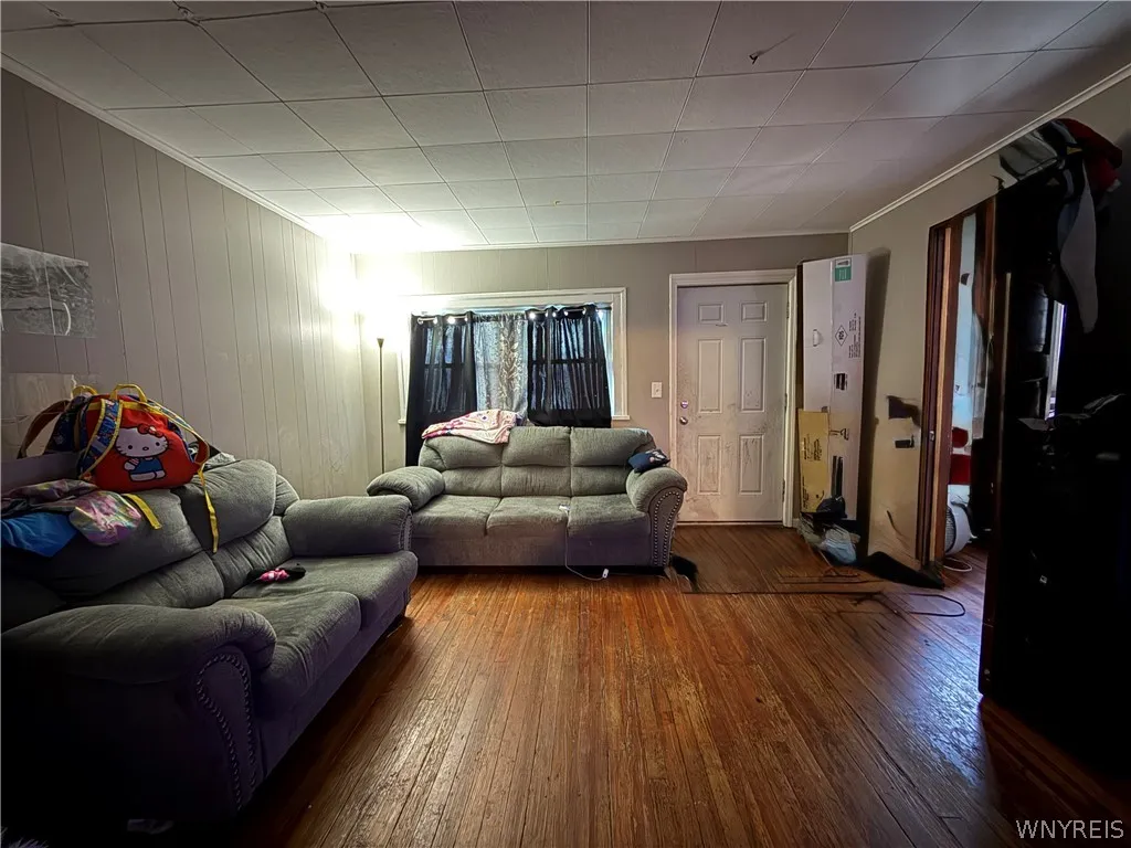 303 Skillen Street, Buffalo, New York 14207, Buffalo, New York 14207, 5 Bedrooms Bedrooms, ,2 BathroomsBathrooms,Residential,For Sale,303 Skillen Street, Buffalo, New York 14207,0,B1694095