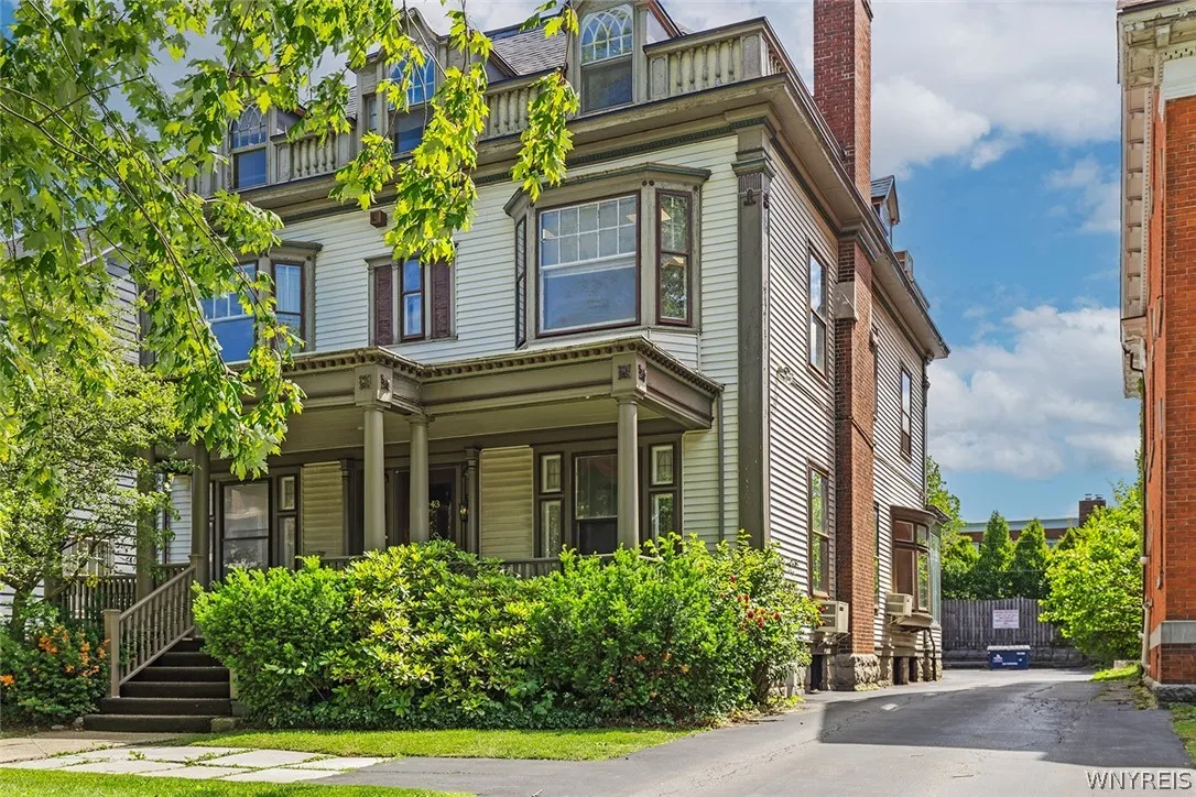 343 Elmwood Avenue, Buffalo, New York 14222, Buffalo, New York 14222, 13 Bedrooms Bedrooms, 28 Rooms Rooms,1 BathroomBathrooms,Residential,For Sale,343 Elmwood Avenue, Buffalo, New York 14222,0,B1692799
