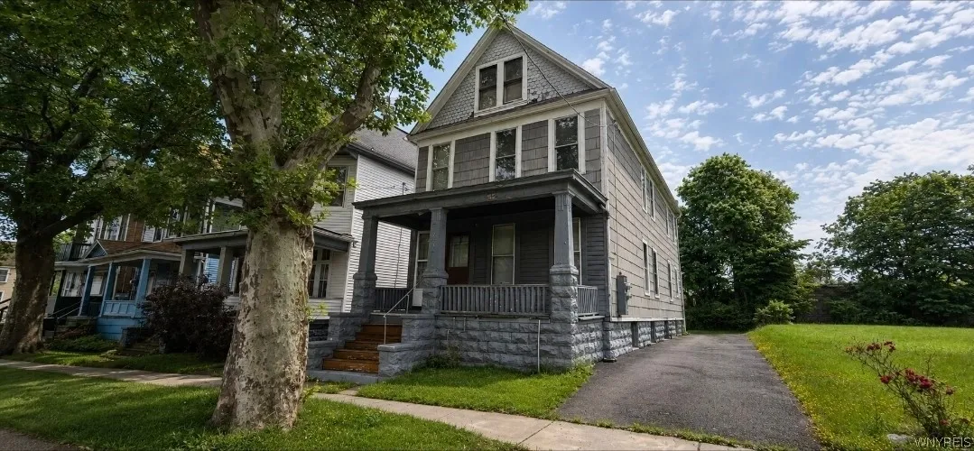 251 Moselle Street, Buffalo, New York 14211, Buffalo, New York 14211, 5 Bedrooms Bedrooms, ,2 BathroomsBathrooms,Residential,For Sale,251 Moselle Street, Buffalo, New York 14211,0,B1694109