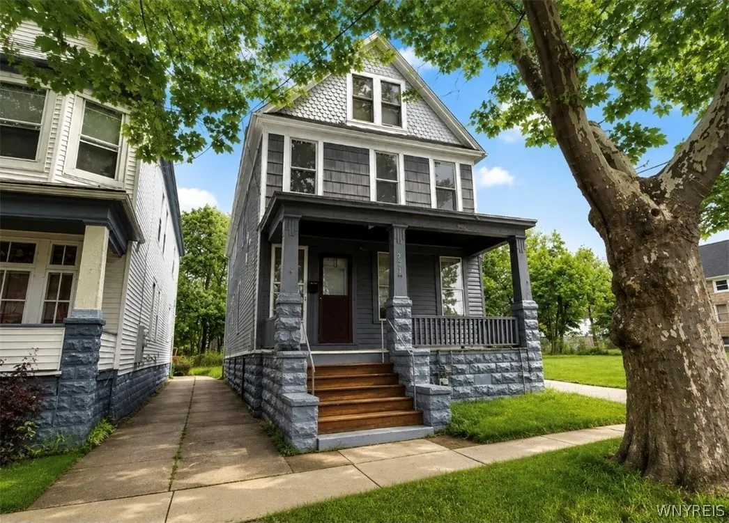 251 Moselle Street, Buffalo, New York 14211, Buffalo, New York 14211, 5 Bedrooms Bedrooms, ,2 BathroomsBathrooms,Residential,For Sale,251 Moselle Street, Buffalo, New York 14211,0,B1694109