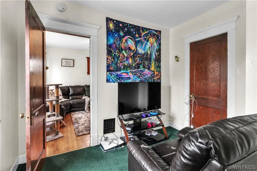 230 North Park Avenue, Buffalo, New York 14216, Buffalo, New York 14216, 6 Bedrooms Bedrooms, ,2 BathroomsBathrooms,Residential,For Sale,230 North Park Avenue, Buffalo, New York 14216,0,B1692604