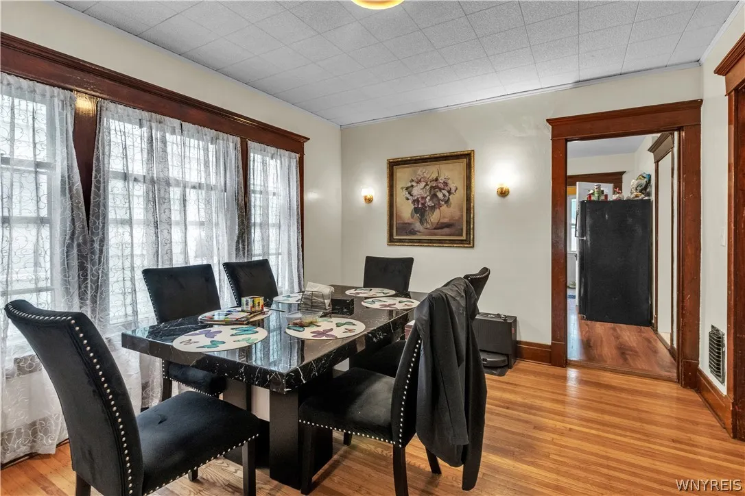 230 North Park Avenue, Buffalo, New York 14216, Buffalo, New York 14216, 6 Bedrooms Bedrooms, ,2 BathroomsBathrooms,Residential,For Sale,230 North Park Avenue, Buffalo, New York 14216,0,B1692604