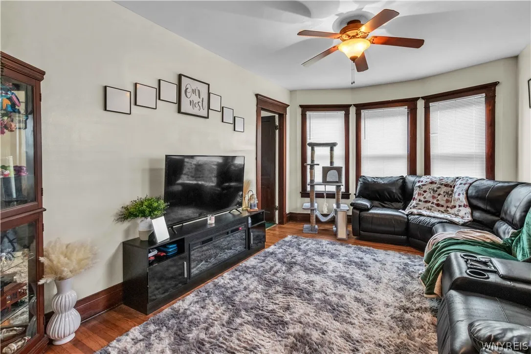 230 North Park Avenue, Buffalo, New York 14216, Buffalo, New York 14216, 6 Bedrooms Bedrooms, ,2 BathroomsBathrooms,Residential,For Sale,230 North Park Avenue, Buffalo, New York 14216,0,B1692604