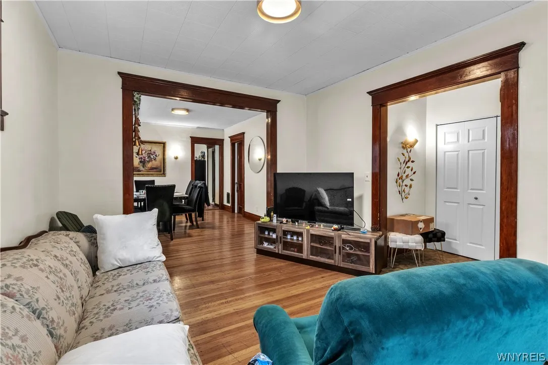 230 North Park Avenue, Buffalo, New York 14216, Buffalo, New York 14216, 6 Bedrooms Bedrooms, ,2 BathroomsBathrooms,Residential,For Sale,230 North Park Avenue, Buffalo, New York 14216,0,B1692604