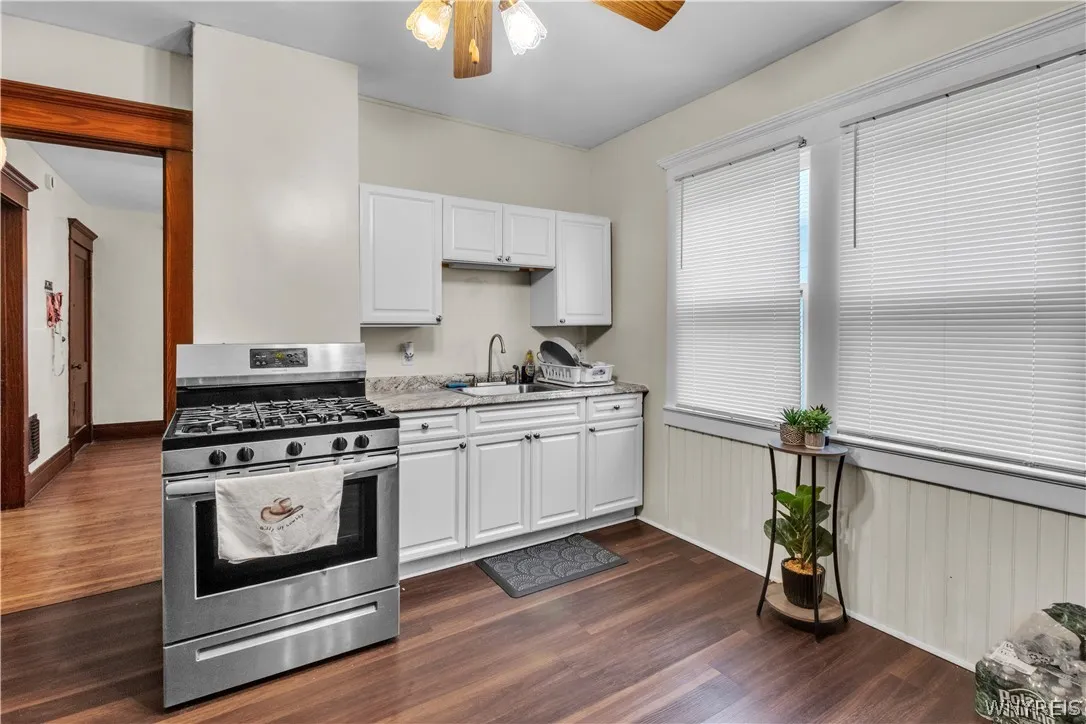 230 North Park Avenue, Buffalo, New York 14216, Buffalo, New York 14216, 6 Bedrooms Bedrooms, ,2 BathroomsBathrooms,Residential,For Sale,230 North Park Avenue, Buffalo, New York 14216,0,B1692604