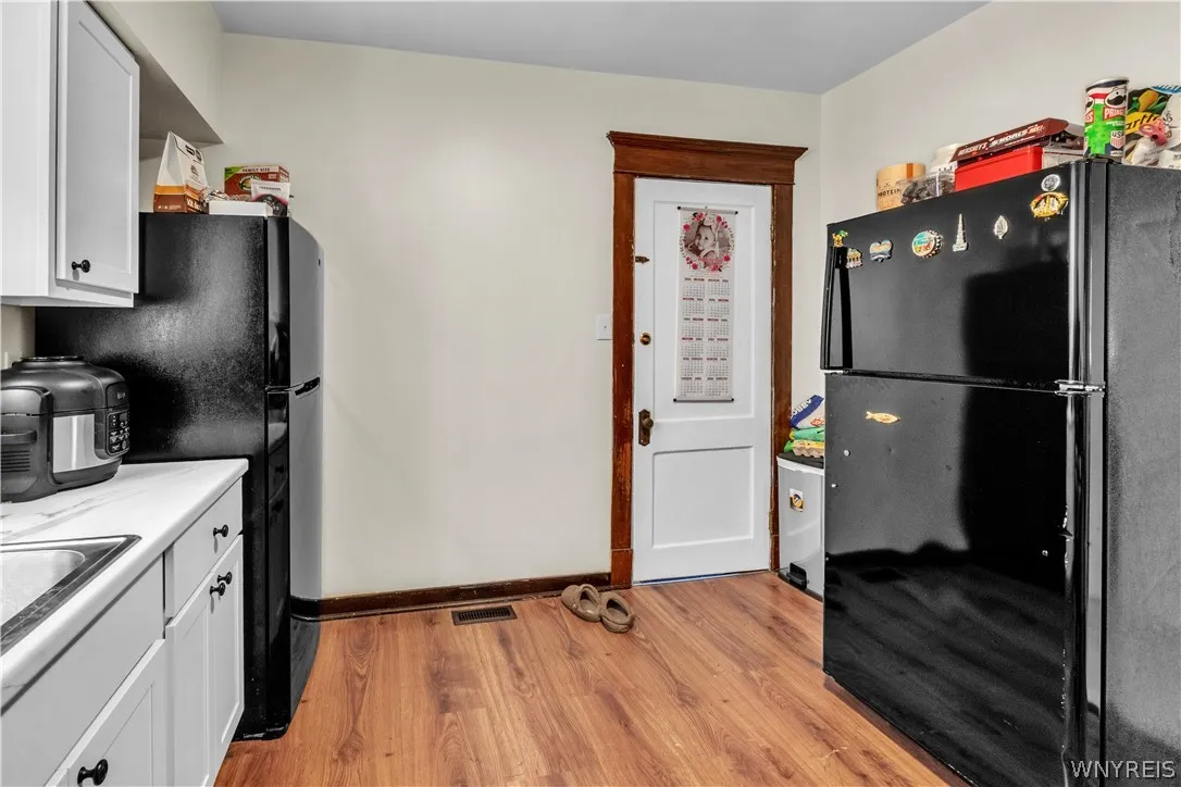 230 North Park Avenue, Buffalo, New York 14216, Buffalo, New York 14216, 6 Bedrooms Bedrooms, ,2 BathroomsBathrooms,Residential,For Sale,230 North Park Avenue, Buffalo, New York 14216,0,B1692604