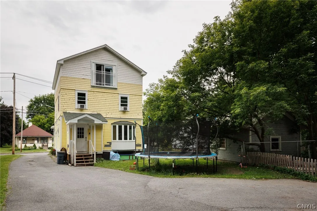 719 Gotham Street, Watertown City, New York 13601, Watertown City, New York 13601, 4 Bedrooms Bedrooms, 9 Rooms Rooms,1 BathroomBathrooms,Residential,For Sale,719 Gotham Street, Watertown City, New York 13601,0,S1693768