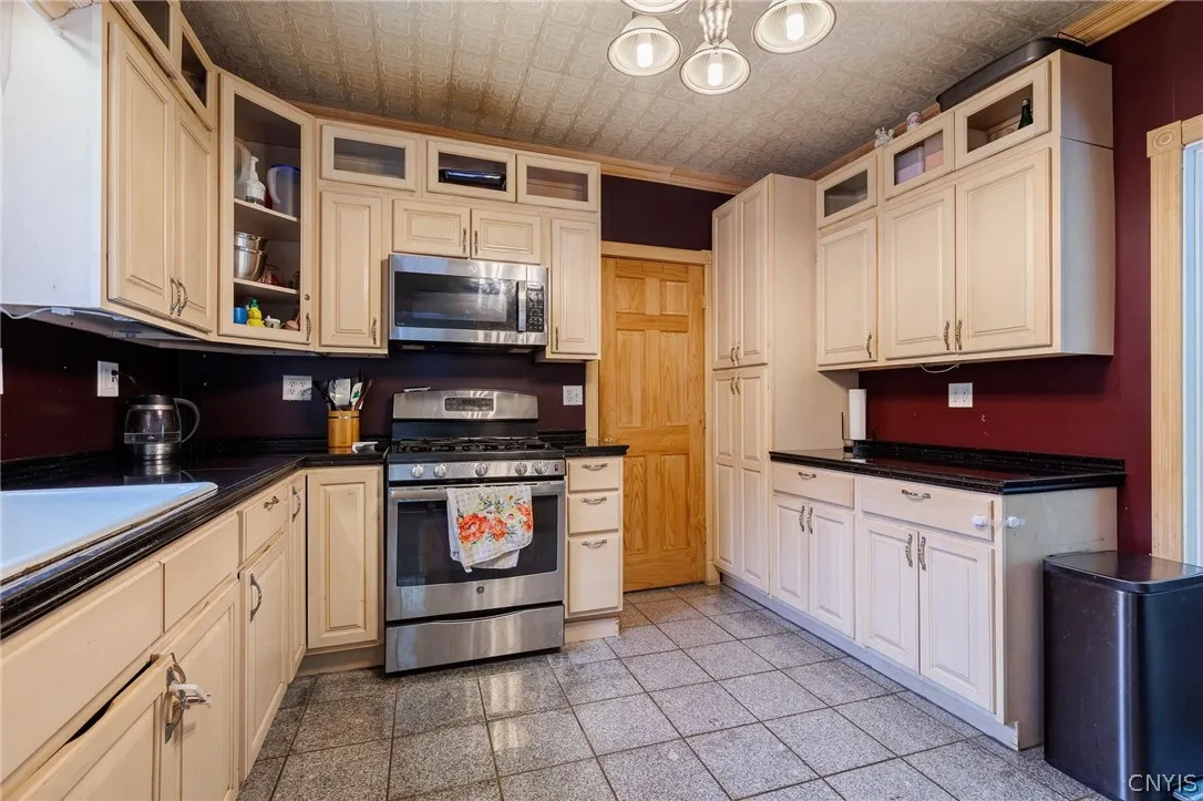 719 Gotham Street, Watertown City, New York 13601, Watertown City, New York 13601, 4 Bedrooms Bedrooms, 9 Rooms Rooms,1 BathroomBathrooms,Residential,For Sale,719 Gotham Street, Watertown City, New York 13601,0,S1693768