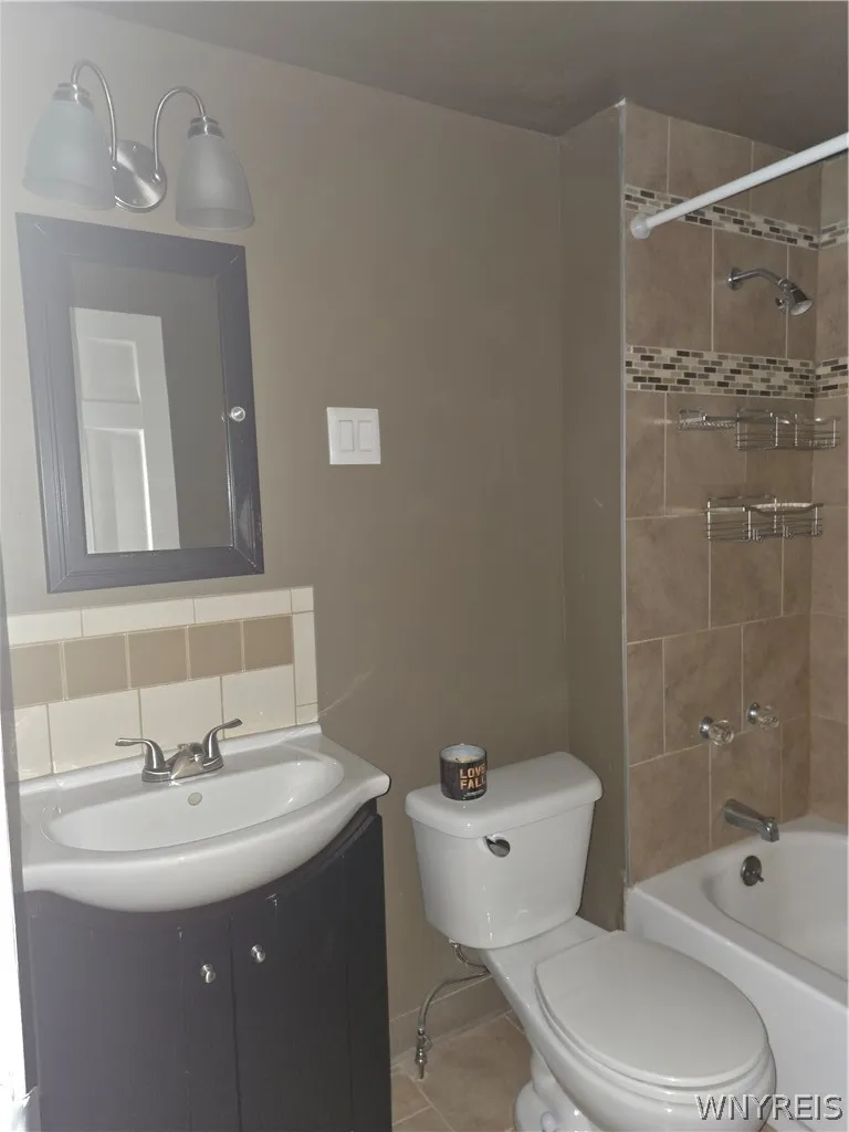 260 Saint Lawrence Avenue, Buffalo, New York 14216, Buffalo, New York 14216, 4 Bedrooms Bedrooms, ,2 BathroomsBathrooms,Residential,For Sale,260 Saint Lawrence Avenue, Buffalo, New York 14216,0,B1693518