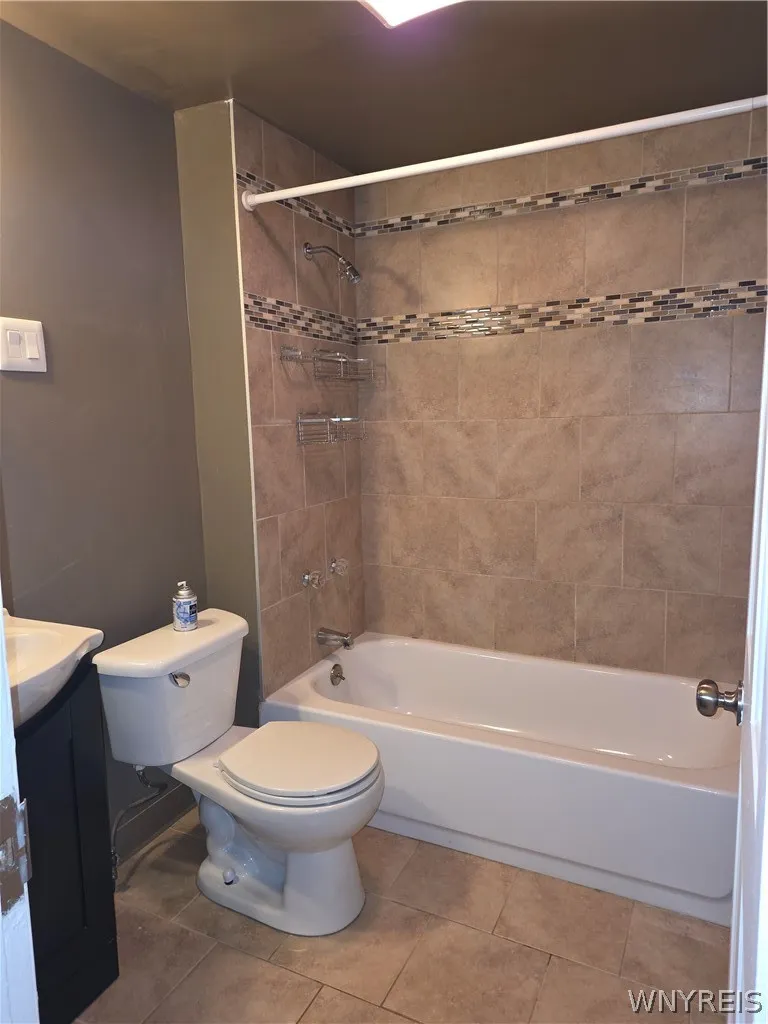 260 Saint Lawrence Avenue, Buffalo, New York 14216, Buffalo, New York 14216, 4 Bedrooms Bedrooms, ,2 BathroomsBathrooms,Residential,For Sale,260 Saint Lawrence Avenue, Buffalo, New York 14216,0,B1693518