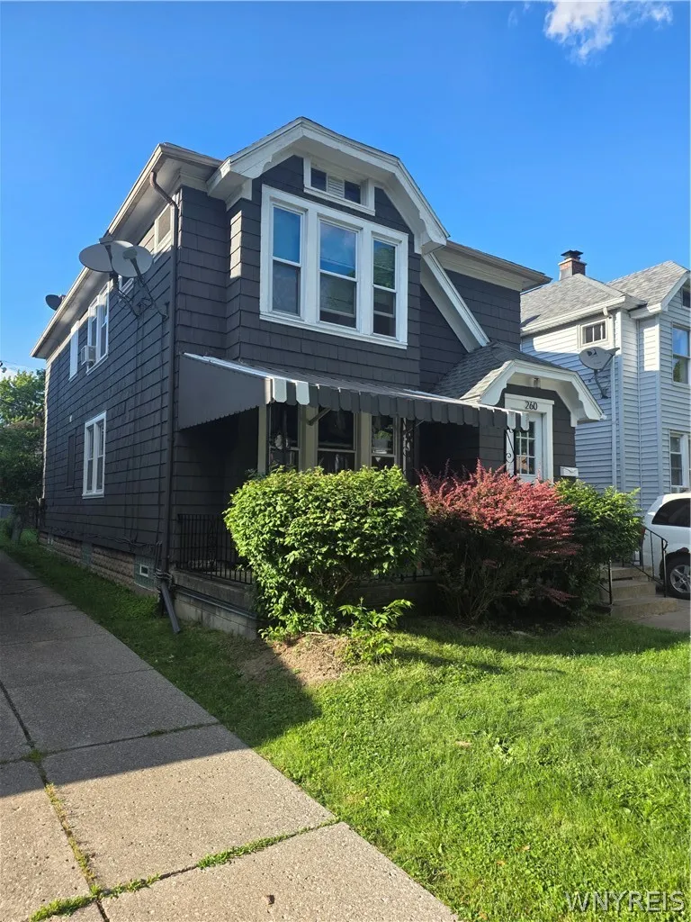 260 Saint Lawrence Avenue, Buffalo, New York 14216, Buffalo, New York 14216, 4 Bedrooms Bedrooms, ,2 BathroomsBathrooms,Residential,For Sale,260 Saint Lawrence Avenue, Buffalo, New York 14216,0,B1693518