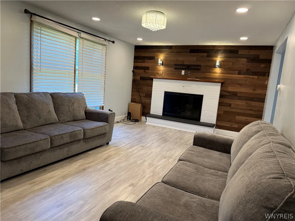 783 N French Road, Amherst, New York 14228, Amherst, New York 14228, 3 Bedrooms Bedrooms, 6 Rooms Rooms,1 BathroomBathrooms,Residential Lease,For Rent,783 N French Road, Amherst, New York 14228,0,B1694298