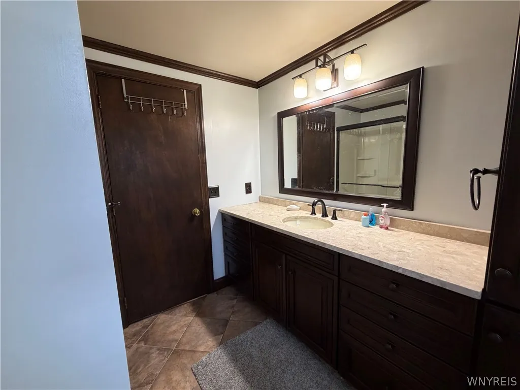 783 N French Road, Amherst, New York 14228, Amherst, New York 14228, 3 Bedrooms Bedrooms, 6 Rooms Rooms,1 BathroomBathrooms,Residential Lease,For Rent,783 N French Road, Amherst, New York 14228,0,B1694298