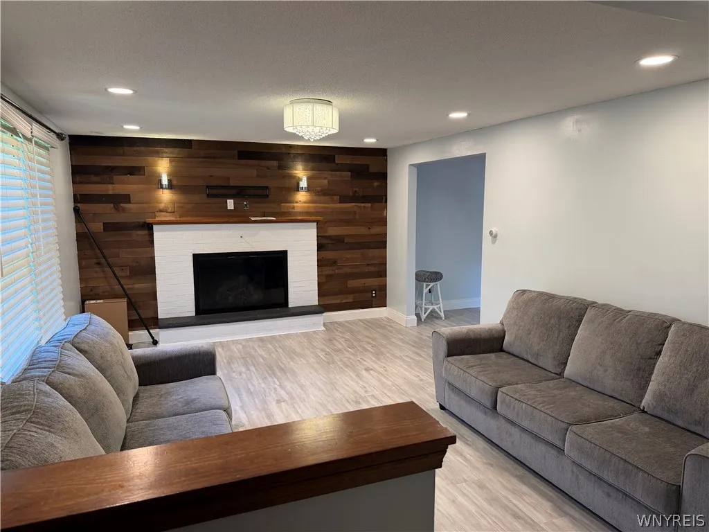 783 N French Road, Amherst, New York 14228, Amherst, New York 14228, 3 Bedrooms Bedrooms, 6 Rooms Rooms,1 BathroomBathrooms,Residential Lease,For Rent,783 N French Road, Amherst, New York 14228,0,B1694298