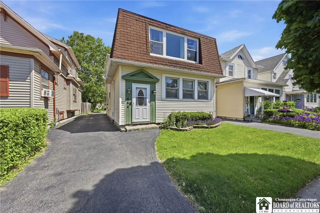 464 Taunton Place, Buffalo, New York 14216, Buffalo, New York 14216, 4 Bedrooms Bedrooms, ,2 BathroomsBathrooms,Residential,For Sale,464 Taunton Place, Buffalo, New York 14216,0,R1694294