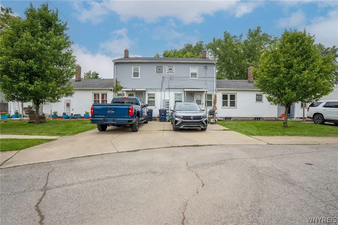 63 Winstead Road 57, Lackawanna, New York 14218, Lackawanna, New York 14218, 9 Bedrooms Bedrooms, ,4 BathroomsBathrooms,Residential,For Sale,63 Winstead Road 57, Lackawanna, New York 14218,0,B1694152