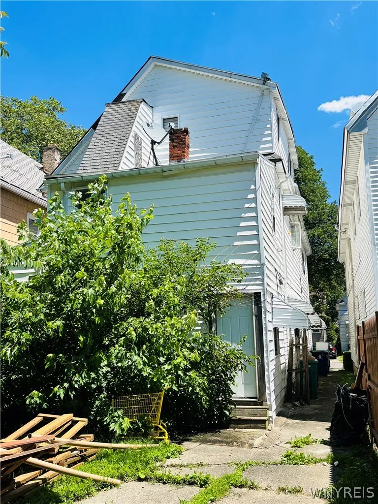 238 Benzinger Street, Buffalo, New York 14206, Buffalo, New York 14206, 6 Bedrooms Bedrooms, ,2 BathroomsBathrooms,Residential,For Sale,238 Benzinger Street, Buffalo, New York 14206,0,B1694349