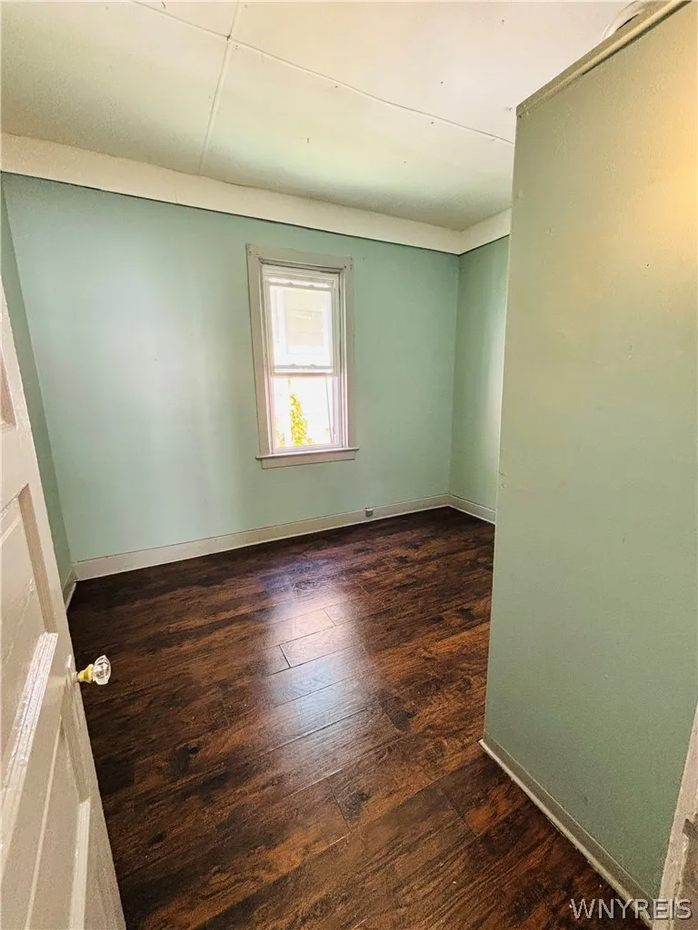 238 Benzinger Street, Buffalo, New York 14206, Buffalo, New York 14206, 6 Bedrooms Bedrooms, ,2 BathroomsBathrooms,Residential,For Sale,238 Benzinger Street, Buffalo, New York 14206,0,B1694349
