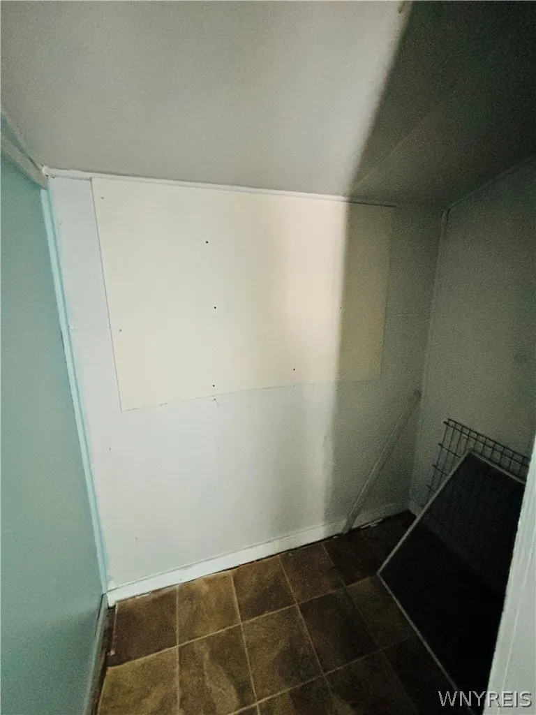 238 Benzinger Street, Buffalo, New York 14206, Buffalo, New York 14206, 6 Bedrooms Bedrooms, ,2 BathroomsBathrooms,Residential,For Sale,238 Benzinger Street, Buffalo, New York 14206,0,B1694349