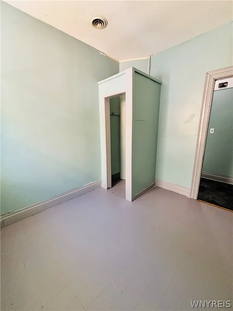 238 Benzinger Street, Buffalo, New York 14206, Buffalo, New York 14206, 6 Bedrooms Bedrooms, ,2 BathroomsBathrooms,Residential,For Sale,238 Benzinger Street, Buffalo, New York 14206,0,B1694349