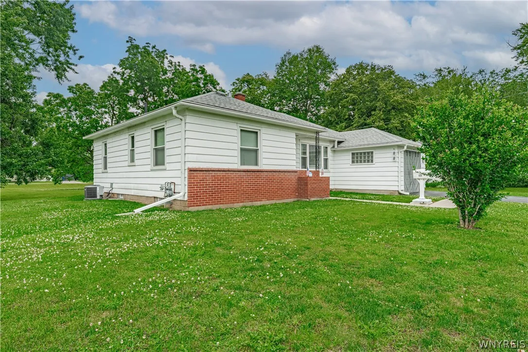 141 Elizabeth Street, Ridgeway, New York 14103, Ridgeway, New York 14103, 3 Bedrooms Bedrooms, 6 Rooms Rooms,1 BathroomBathrooms,Residential,For Sale,141 Elizabeth Street, Ridgeway, New York 14103,0,B1694259