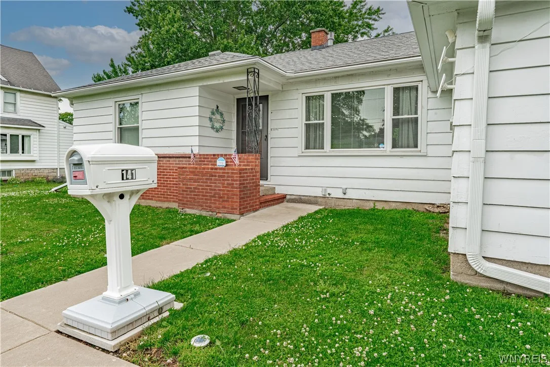 141 Elizabeth Street, Ridgeway, New York 14103, Ridgeway, New York 14103, 3 Bedrooms Bedrooms, 6 Rooms Rooms,1 BathroomBathrooms,Residential,For Sale,141 Elizabeth Street, Ridgeway, New York 14103,0,B1694259