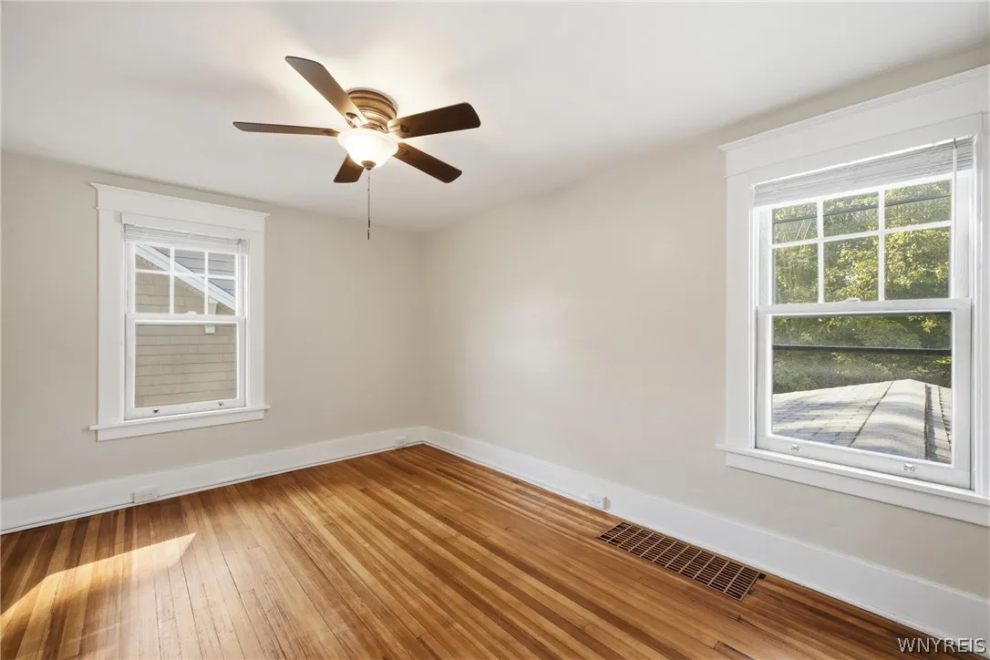 259 California Drive, Amherst, New York 14221, Amherst, New York 14221, 3 Bedrooms Bedrooms, 6 Rooms Rooms,1 BathroomBathrooms,Residential Lease,For Rent,259 California Drive, Amherst, New York 14221,0,B1694339