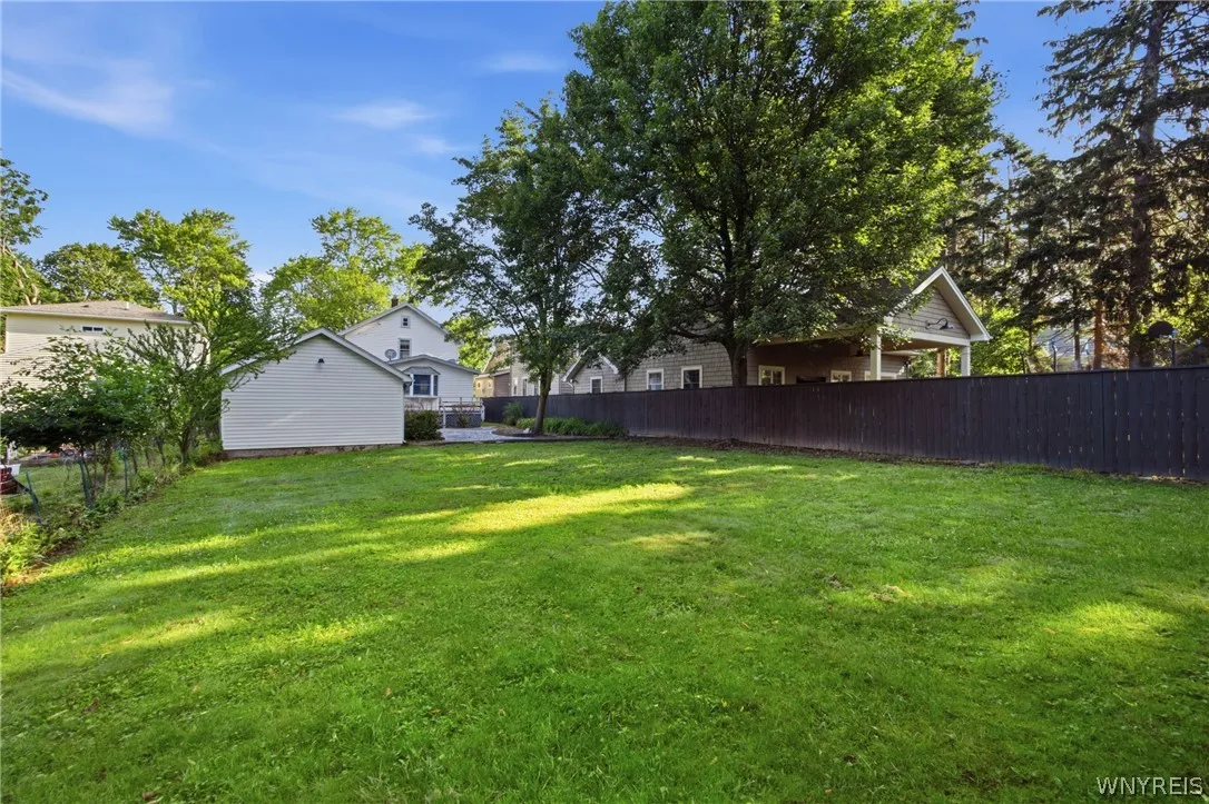 259 California Drive, Amherst, New York 14221, Amherst, New York 14221, 3 Bedrooms Bedrooms, 6 Rooms Rooms,1 BathroomBathrooms,Residential Lease,For Rent,259 California Drive, Amherst, New York 14221,0,B1694339