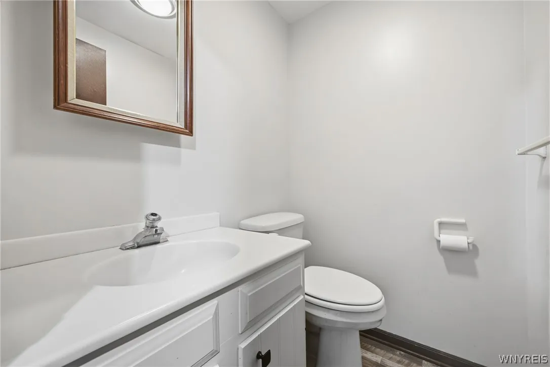 259 California Drive, Amherst, New York 14221, Amherst, New York 14221, 3 Bedrooms Bedrooms, 6 Rooms Rooms,1 BathroomBathrooms,Residential Lease,For Rent,259 California Drive, Amherst, New York 14221,0,B1694339