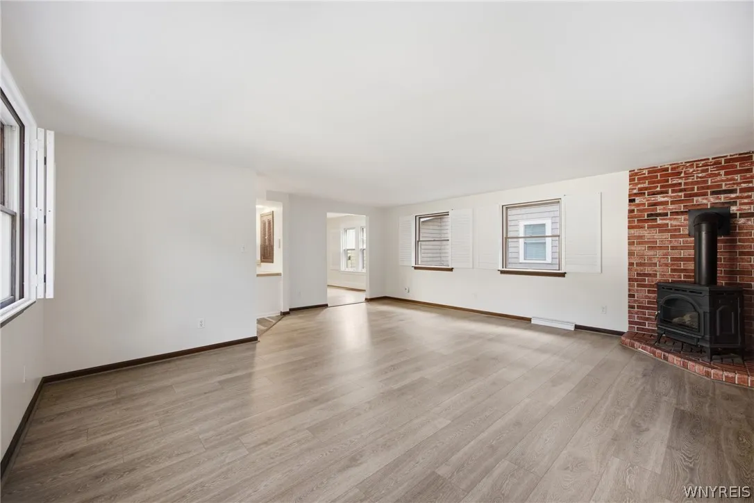 259 California Drive, Amherst, New York 14221, Amherst, New York 14221, 3 Bedrooms Bedrooms, 6 Rooms Rooms,1 BathroomBathrooms,Residential Lease,For Rent,259 California Drive, Amherst, New York 14221,0,B1694339