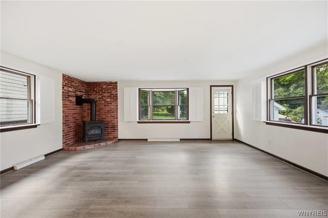 259 California Drive, Amherst, New York 14221, Amherst, New York 14221, 3 Bedrooms Bedrooms, 6 Rooms Rooms,1 BathroomBathrooms,Residential Lease,For Rent,259 California Drive, Amherst, New York 14221,0,B1694339