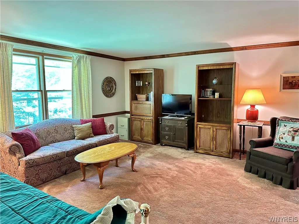 2nd floor living room