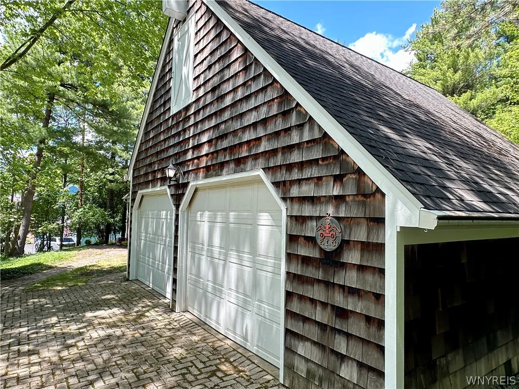 40 Tanglewood Drive West, Orchard Park, New York 1, Orchard Park, New York 14127, 4 Bedrooms Bedrooms, 8 Rooms Rooms,3 BathroomsBathrooms,Residential,For Sale,40 Tanglewood Drive West, Orchard Park, New York 1,0,B1694455
