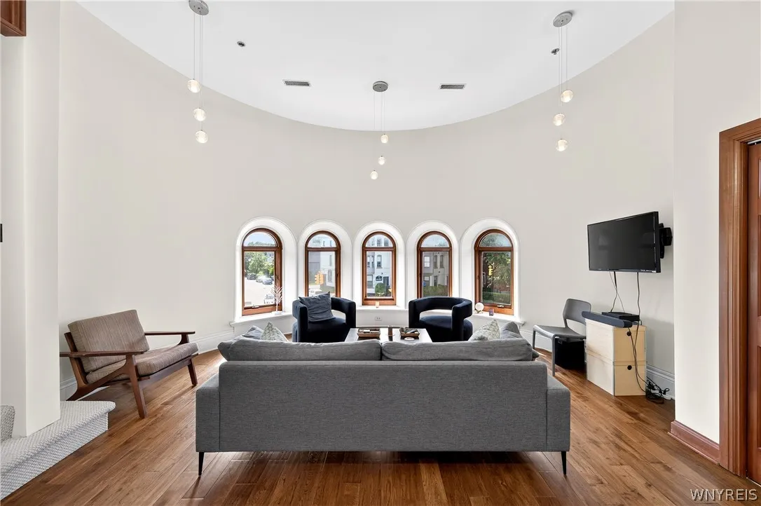 231 Richmond Avenue 14, Buffalo, New York 14222, Buffalo, New York 14222, 2 Bedrooms Bedrooms, 8 Rooms Rooms,2 BathroomsBathrooms,Residential,For Sale,231 Richmond Avenue 14, Buffalo, New York 14222,0,B1694498