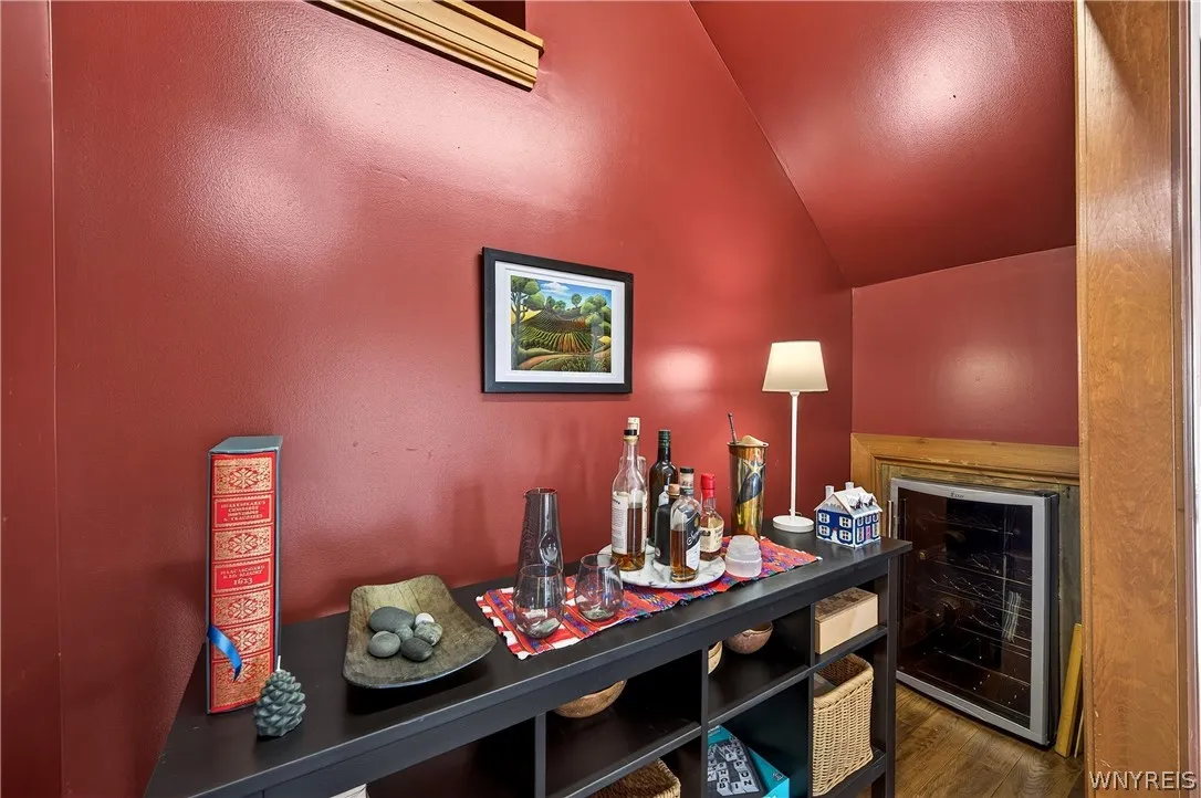 231 Richmond Avenue 14, Buffalo, New York 14222, Buffalo, New York 14222, 2 Bedrooms Bedrooms, 8 Rooms Rooms,2 BathroomsBathrooms,Residential,For Sale,231 Richmond Avenue 14, Buffalo, New York 14222,0,B1694498