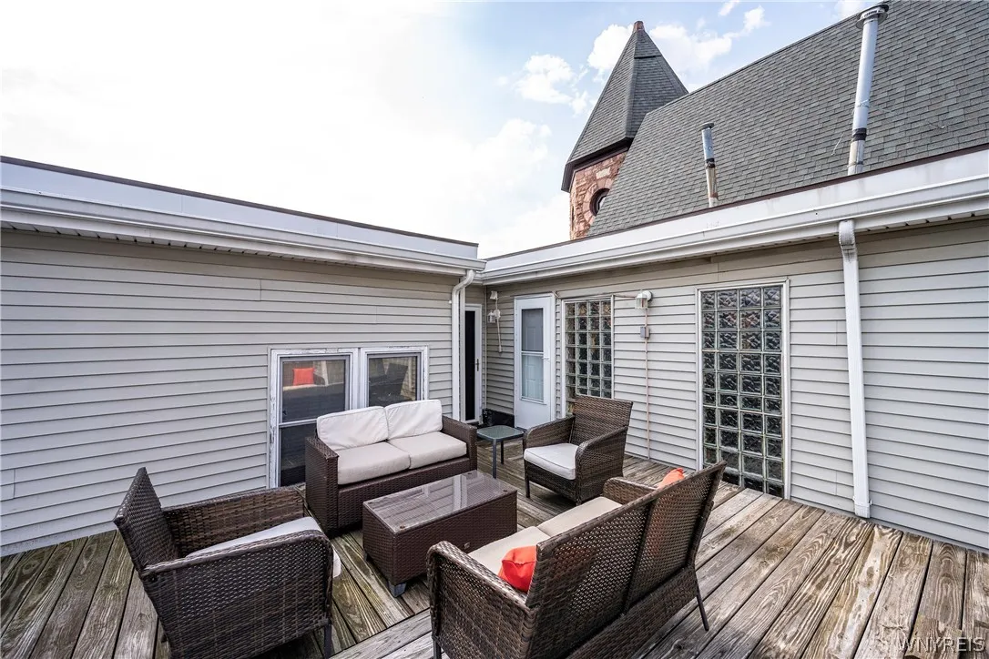 231 Richmond Avenue 14, Buffalo, New York 14222, Buffalo, New York 14222, 2 Bedrooms Bedrooms, 8 Rooms Rooms,2 BathroomsBathrooms,Residential,For Sale,231 Richmond Avenue 14, Buffalo, New York 14222,0,B1694498