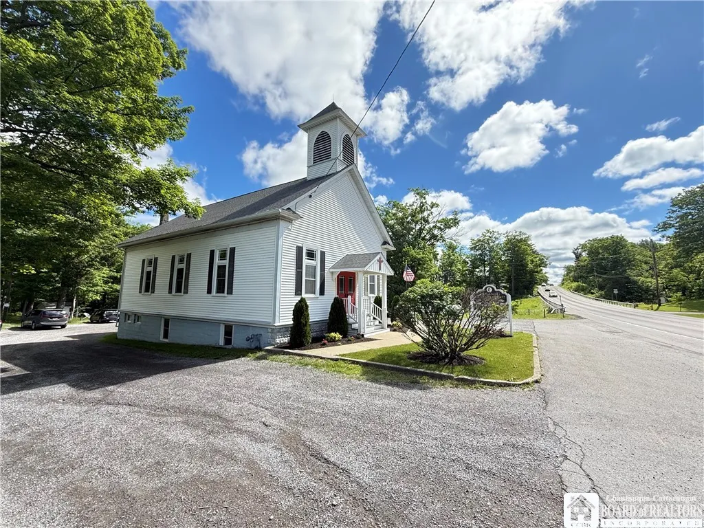 7404 Ellicott Road, Orchard Park, New York 14127, Orchard Park, New York 14127, 7 Rooms Rooms,Residential,For Sale,7404 Ellicott Road, Orchard Park, New York 14127,0,R1694032