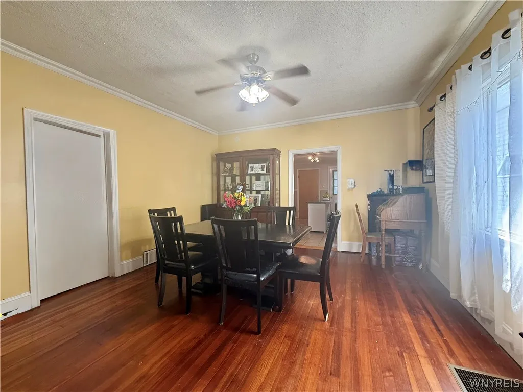 25 Gorski Street, Buffalo, New York 14206, Buffalo, New York 14206, 5 Bedrooms Bedrooms, 8 Rooms Rooms,1 BathroomBathrooms,Residential,For Sale,25 Gorski Street, Buffalo, New York 14206,0,B1694781