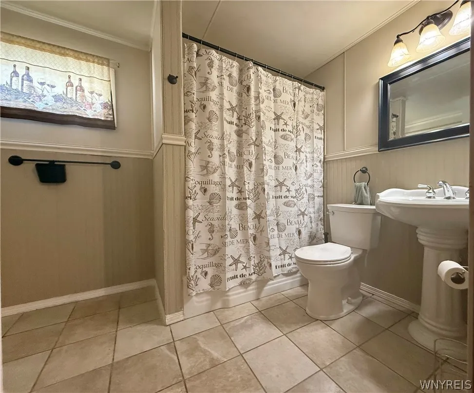 25 Gorski Street, Buffalo, New York 14206, Buffalo, New York 14206, 5 Bedrooms Bedrooms, 8 Rooms Rooms,1 BathroomBathrooms,Residential,For Sale,25 Gorski Street, Buffalo, New York 14206,0,B1694781
