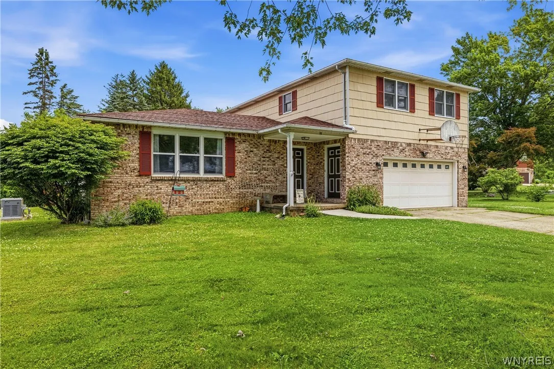 15 Glendale Terrace, Orchard Park, New York 14127, Orchard Park, New York 14127, 5 Bedroom Bedrooms, 11 Room Rooms,2 BathroomBathrooms,Residential,Closed,15 Glendale Terrace, Orchard Park, New York 14127,0,B1694870