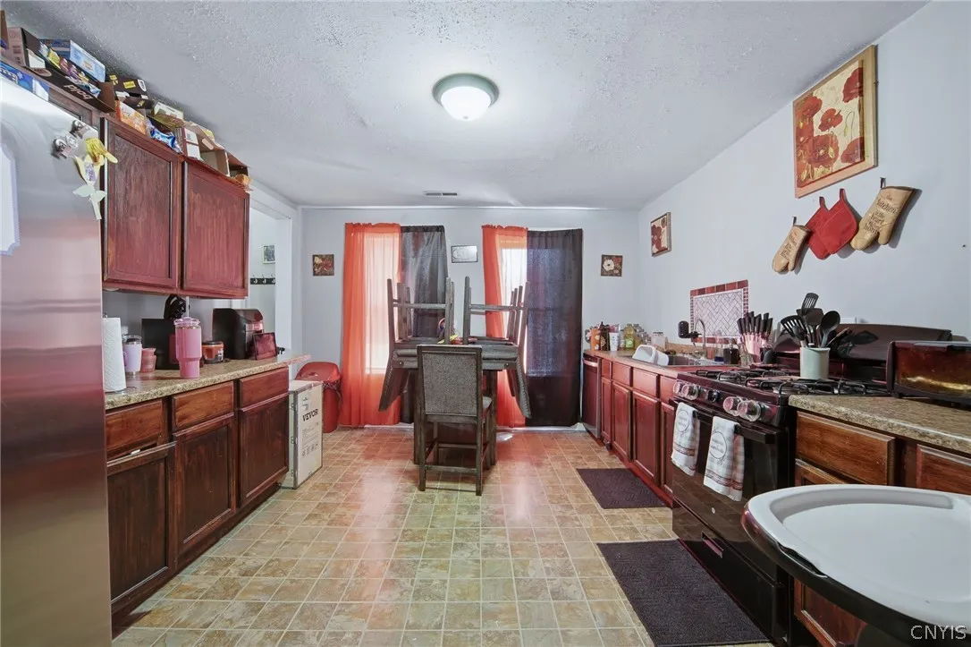 14 Canton Street, Van Buren, New York 13027, Van Buren, New York 13027, 7 Bedroom Bedrooms, ,2 BathroomBathrooms,Residential,For Sale,14 Canton Street, Van Buren, New York 13027,0,S1693723