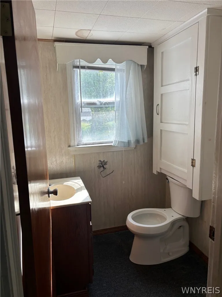 6815 Southwestern Boulevard, Hamburg, New York 140, Hamburg, New York 14085, 4 Bedrooms Bedrooms, 8 Rooms Rooms,1 BathroomBathrooms,Residential,For Sale,6815 Southwestern Boulevard, Hamburg, New York 140,0,B1694874