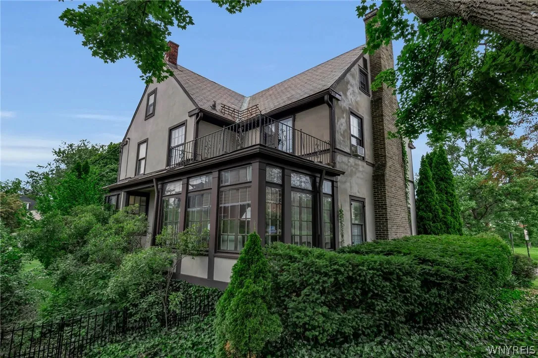2854 Main Street, Buffalo, New York 14214, Buffalo, New York 14214, 3 Bedrooms Bedrooms, 7 Rooms Rooms,1 BathroomBathrooms,Residential,For Sale,2854 Main Street, Buffalo, New York 14214,0,B1694448